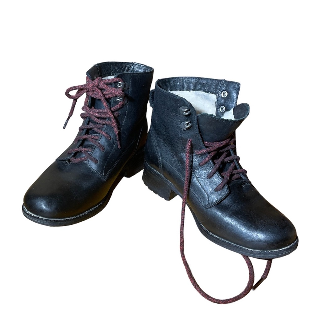 UGG Denhali Ankle Boots